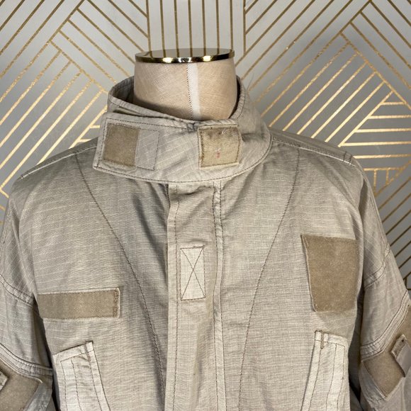 RE/DONE Cropped Cotton Cargo Jacket In Neutral - Picture 3 of 8